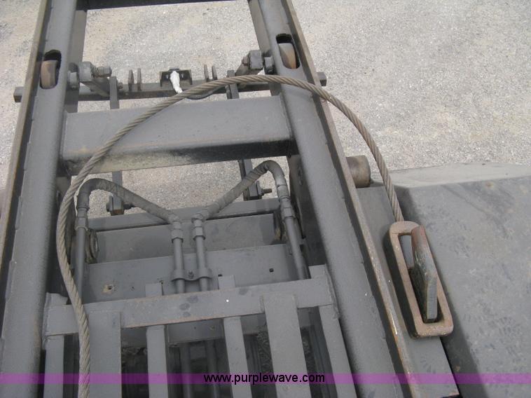 image for item A6153 1989 Mack R688ST tandem axle roll off truck