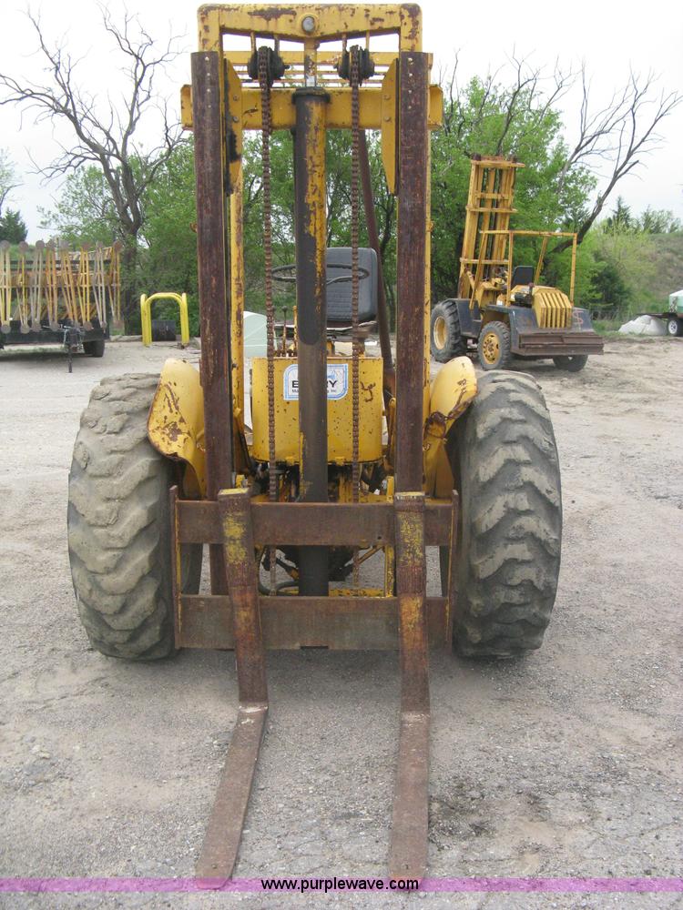 image for item A6159 Massey-Ferguson MF204 forklift