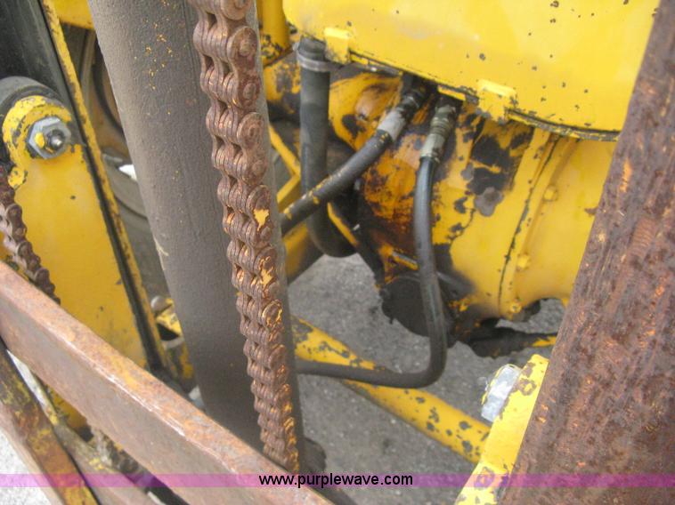 image for item A6159 Massey-Ferguson MF204 forklift