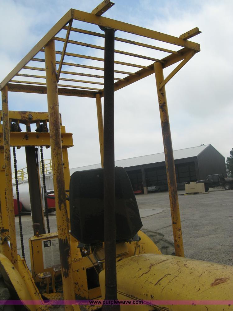 image for item A6159 Massey-Ferguson MF204 forklift