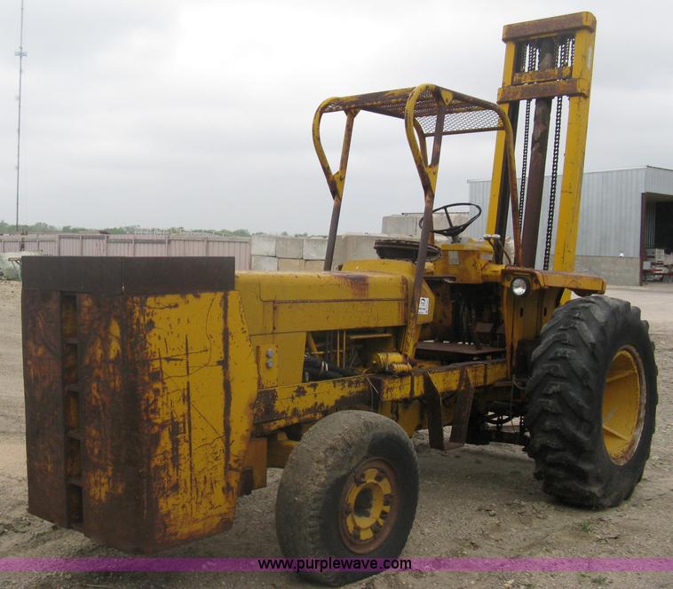 image for item A6163 Harlo P forklift