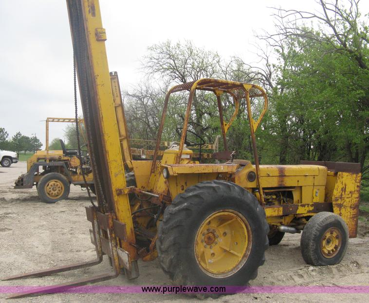 image for item A6163 Harlo P forklift