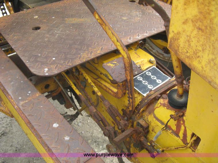 image for item A6163 Harlo P forklift