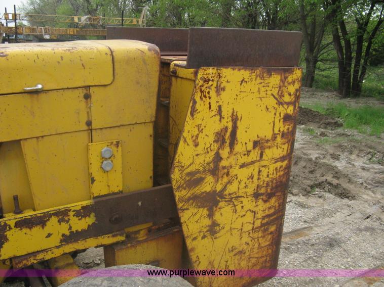 image for item A6163 Harlo P forklift