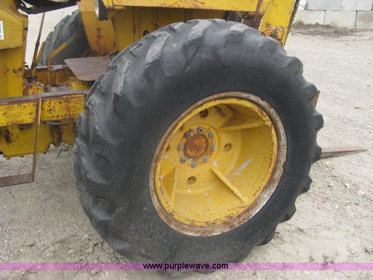 image for item A6163 Harlo P forklift