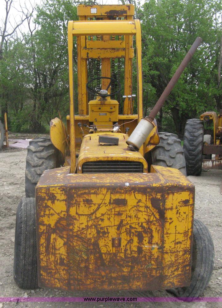 image for item A6165 Massey-Ferguson 40G forklift