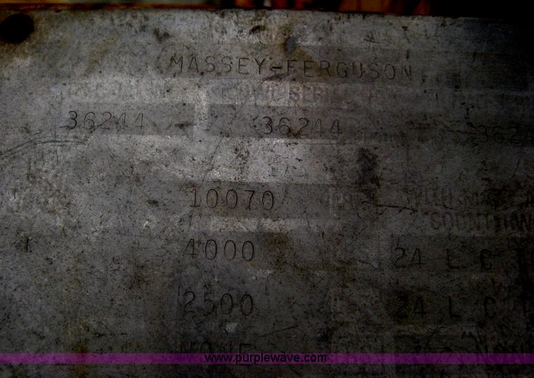 image for item A6165 Massey-Ferguson 40G forklift