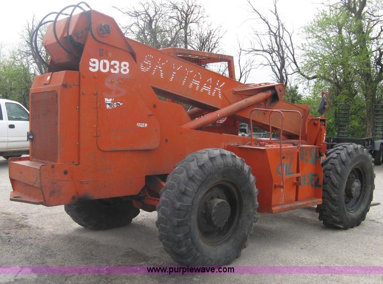 image for item A6176 SkyTrak 9038 telehandler