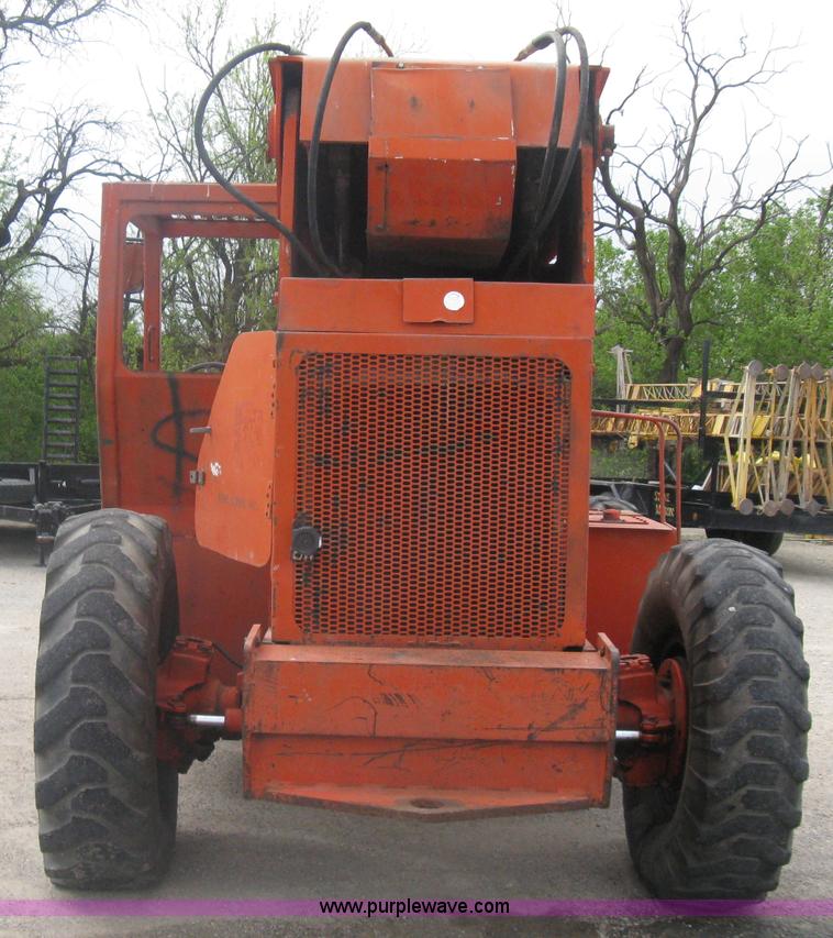 image for item A6176 SkyTrak 9038 telehandler