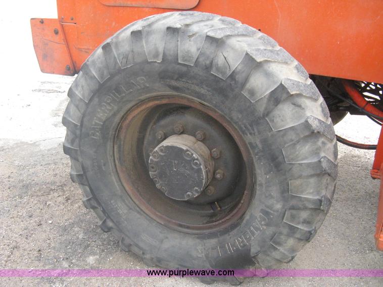 image for item A6176 SkyTrak 9038 telehandler