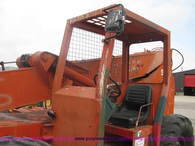 image for item A6176 SkyTrak 9038 telehandler