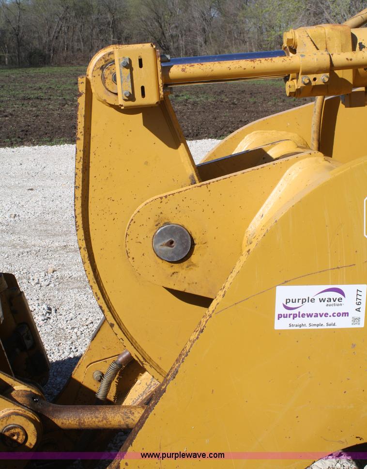 image for item A6777 2002 Caterpillar 953C track loader