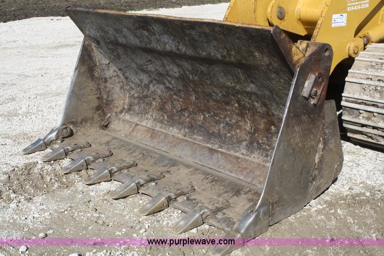 image for item A6777 2002 Caterpillar 953C track loader