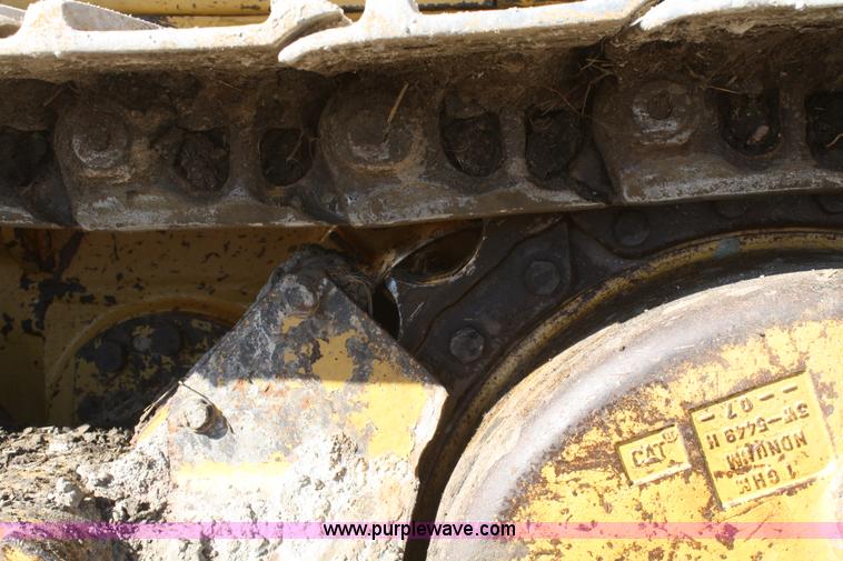 image for item A6777 2002 Caterpillar 953C track loader