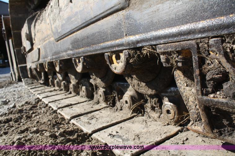 image for item A6777 2002 Caterpillar 953C track loader