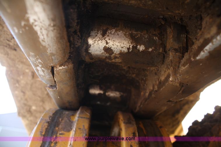 image for item A6777 2002 Caterpillar 953C track loader