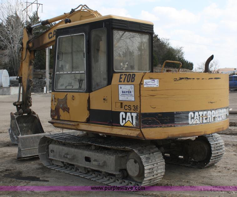 image for item A6790 1993 Caterpillar E70B mini excavator