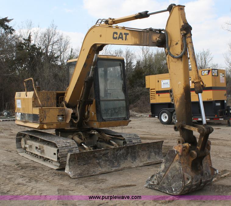 image for item A6790 1993 Caterpillar E70B mini excavator
