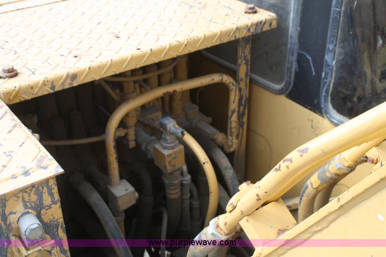 image for item A6790 1993 Caterpillar E70B mini excavator