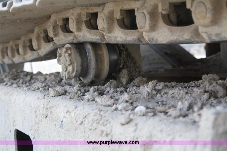 image for item A6790 1993 Caterpillar E70B mini excavator