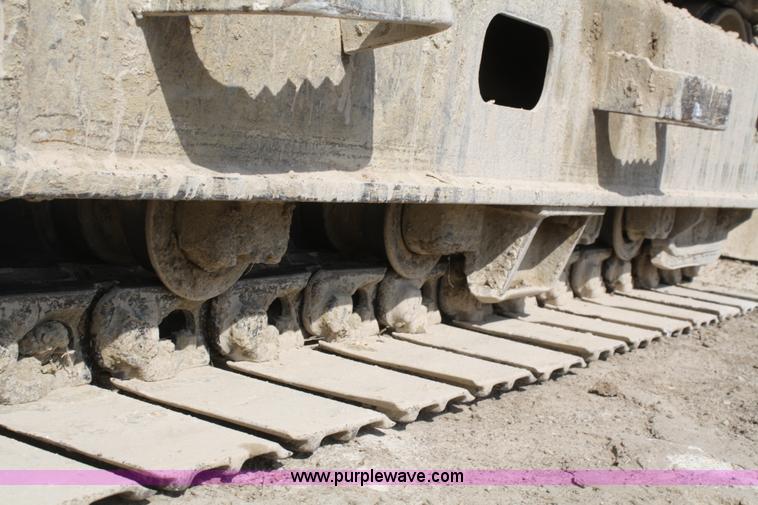 image for item A6790 1993 Caterpillar E70B mini excavator