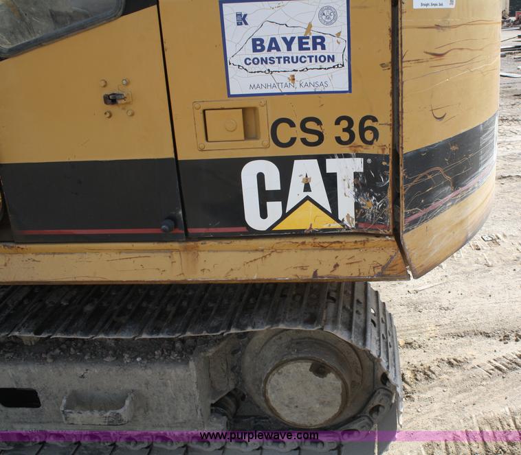 image for item A6790 1993 Caterpillar E70B mini excavator