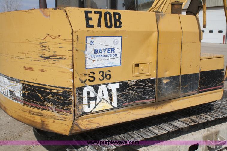 image for item A6790 1993 Caterpillar E70B mini excavator