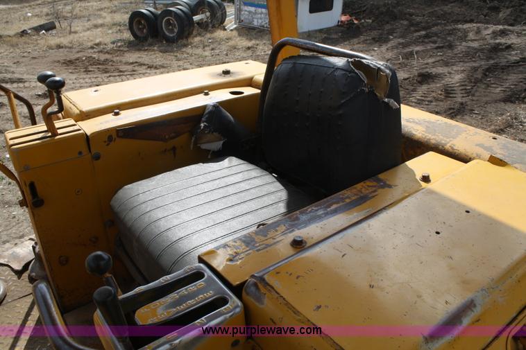 image for item A6791 1977 Caterpillar 955L track loader