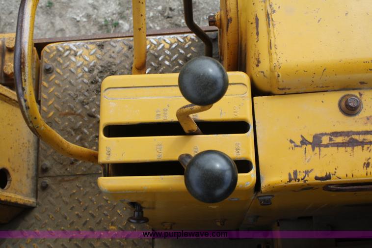 image for item A6791 1977 Caterpillar 955L track loader