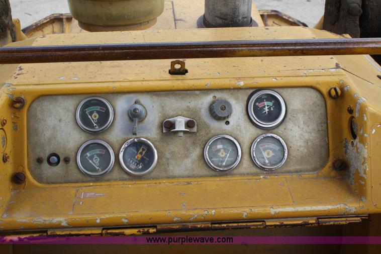 image for item A6791 1977 Caterpillar 955L track loader