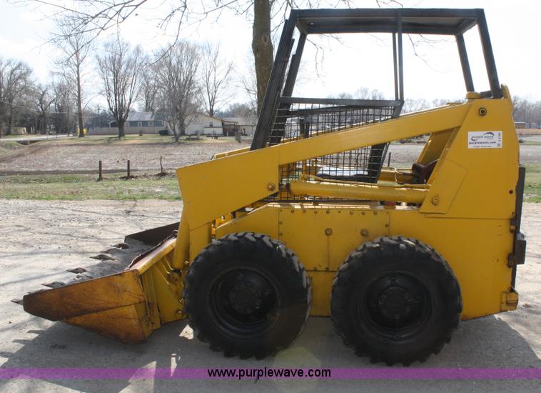 image for item A6799 Owatonna 1700 skid steer