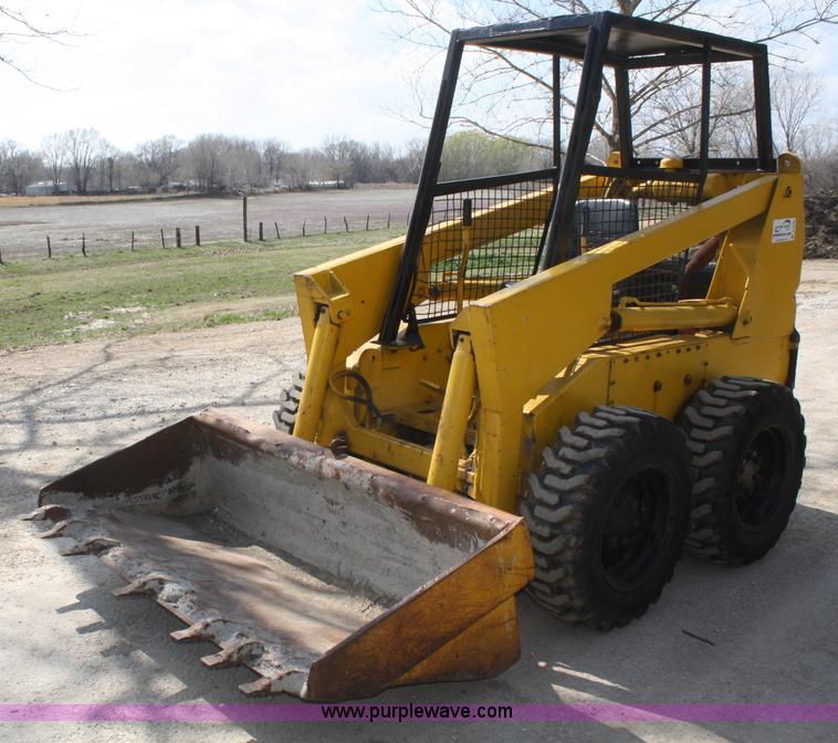 image for item A6799 Owatonna 1700 skid steer
