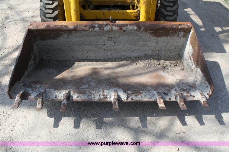 image for item A6799 Owatonna 1700 skid steer