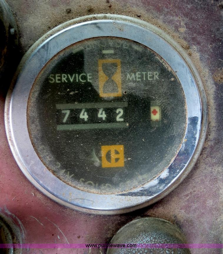 image for item B2277 1982 Caterpillar 953 track loader