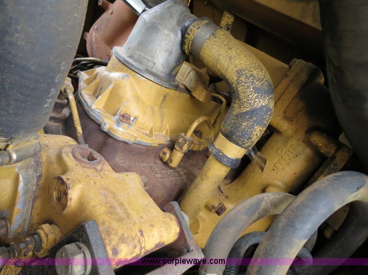 image for item B2277 1982 Caterpillar 953 track loader