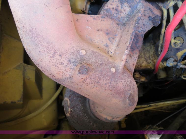 image for item B2277 1982 Caterpillar 953 track loader