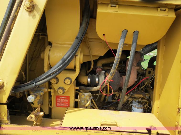 image for item B2277 1982 Caterpillar 953 track loader