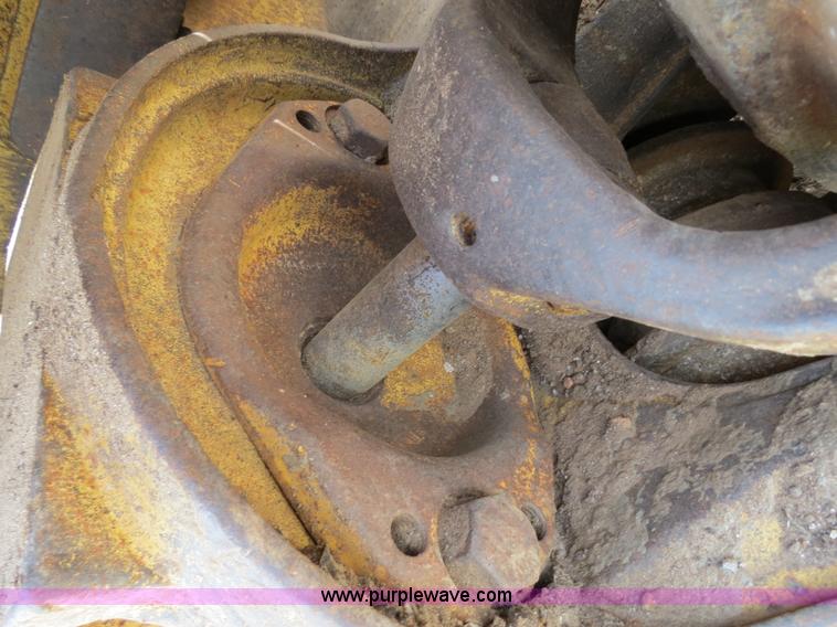 image for item B2277 1982 Caterpillar 953 track loader