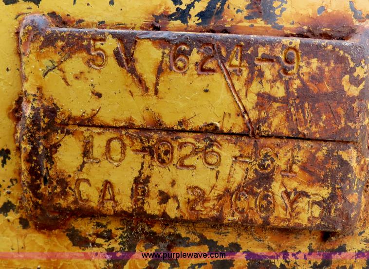 image for item B2277 1982 Caterpillar 953 track loader