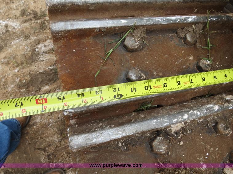 image for item B2277 1982 Caterpillar 953 track loader