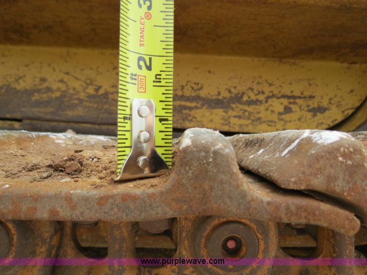 image for item B2277 1982 Caterpillar 953 track loader