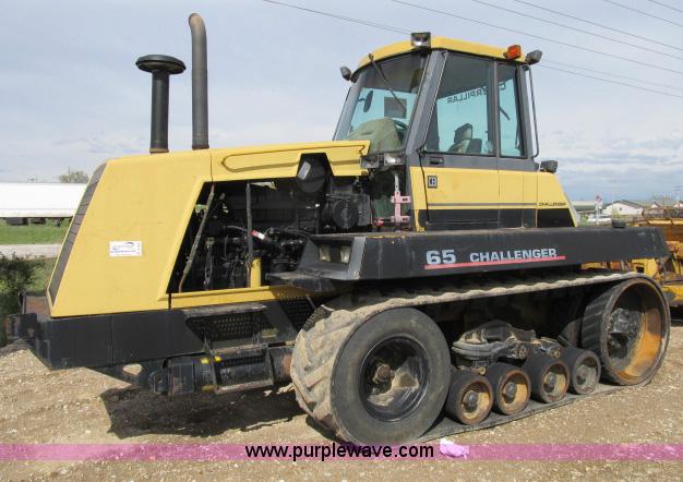 image for item B2666 1989 Caterpillar Challenger 65 tractor