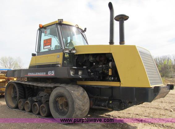 image for item B2666 1989 Caterpillar Challenger 65 tractor