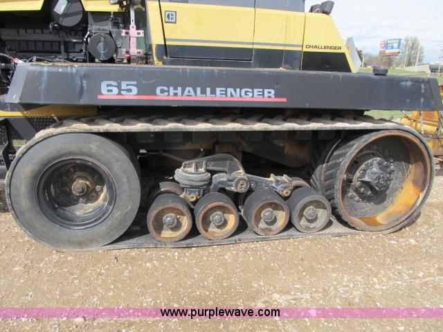 image for item B2666 1989 Caterpillar Challenger 65 tractor