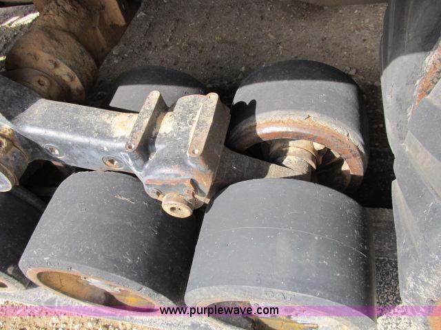 image for item B2666 1989 Caterpillar Challenger 65 tractor