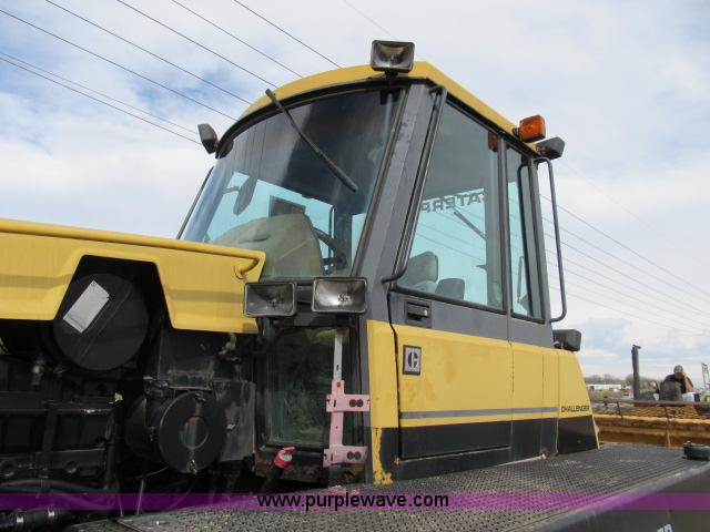 image for item B2666 1989 Caterpillar Challenger 65 tractor
