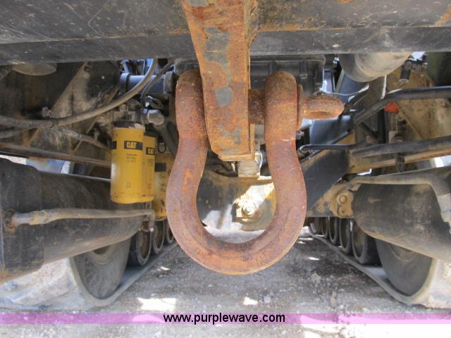 image for item B2666 1989 Caterpillar Challenger 65 tractor