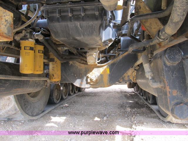image for item B2666 1989 Caterpillar Challenger 65 tractor
