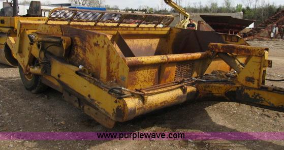 image for item B2667 Reynolds 14C towable scraper