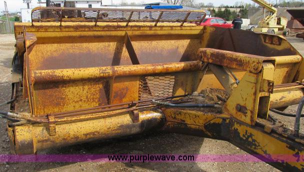 image for item B2667 Reynolds 14C towable scraper